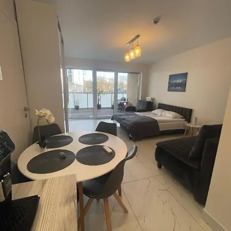 Apartment Kasprowicza 20 Luxury - Free Pool, Saunas, Salzgrotte, Jacuzzi, Gym, Children's Playroom, Fitness Kolobrzeg